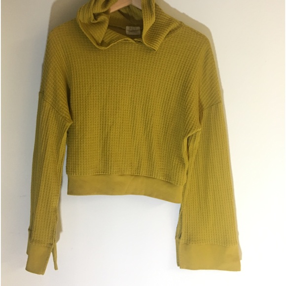 Mustard light weight Hoodie - Picture 6 of 7